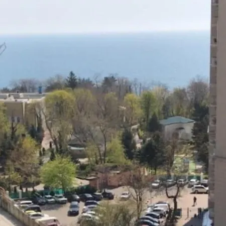 в аркадии с видом на море ,2спальни,балкон Apartment *