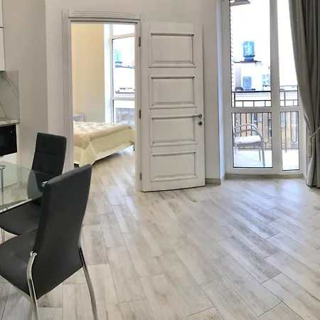 в аркадии с видом на море ,2спальни,балкон Apartment Odesa