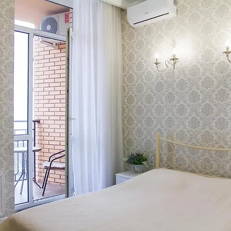 Apartment в аркадии с видом на море ,2спальни,балкон